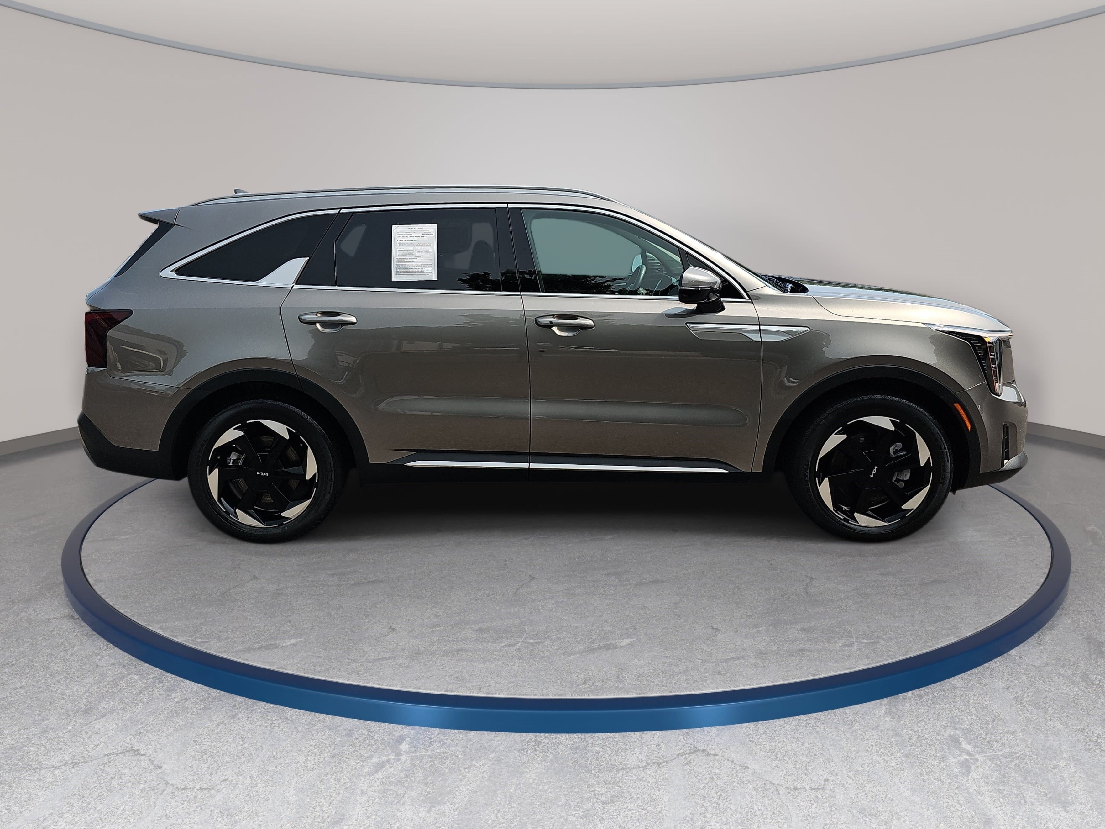 Used 2025 Kia Sorento EX AWD/4WD image 4