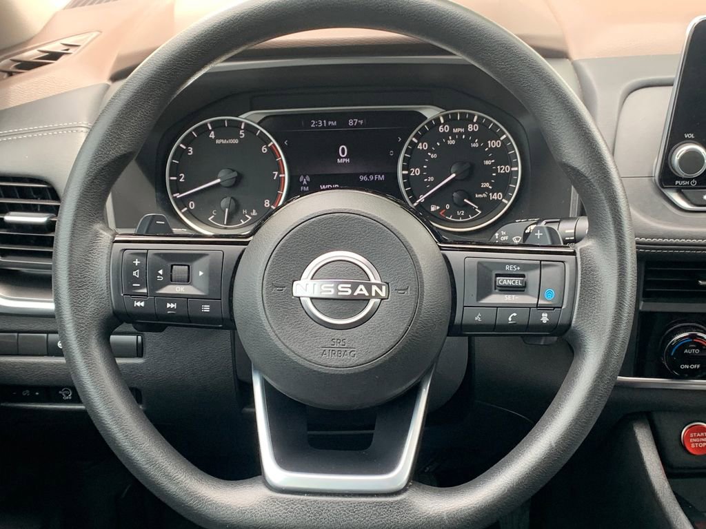 Used 2023 Nissan Rogue SV FWD image 12