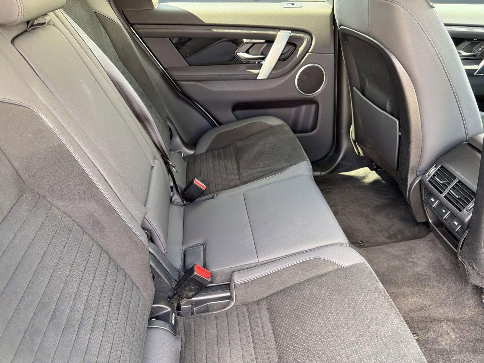 Used 2020 Land Rover Discovery Sport S image 28