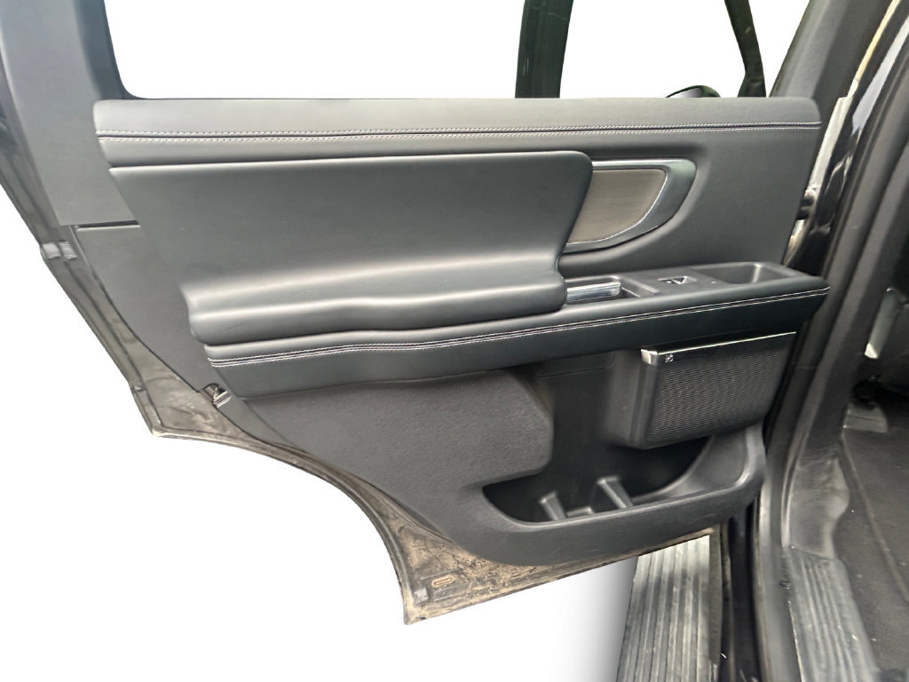 Used 2025 Ford Expedition Platinum AWD/4WD image 22