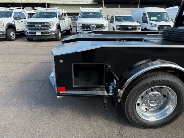 New 2026 Ford F550 4x4 Crew Cab w/ XLT Value Package image 8