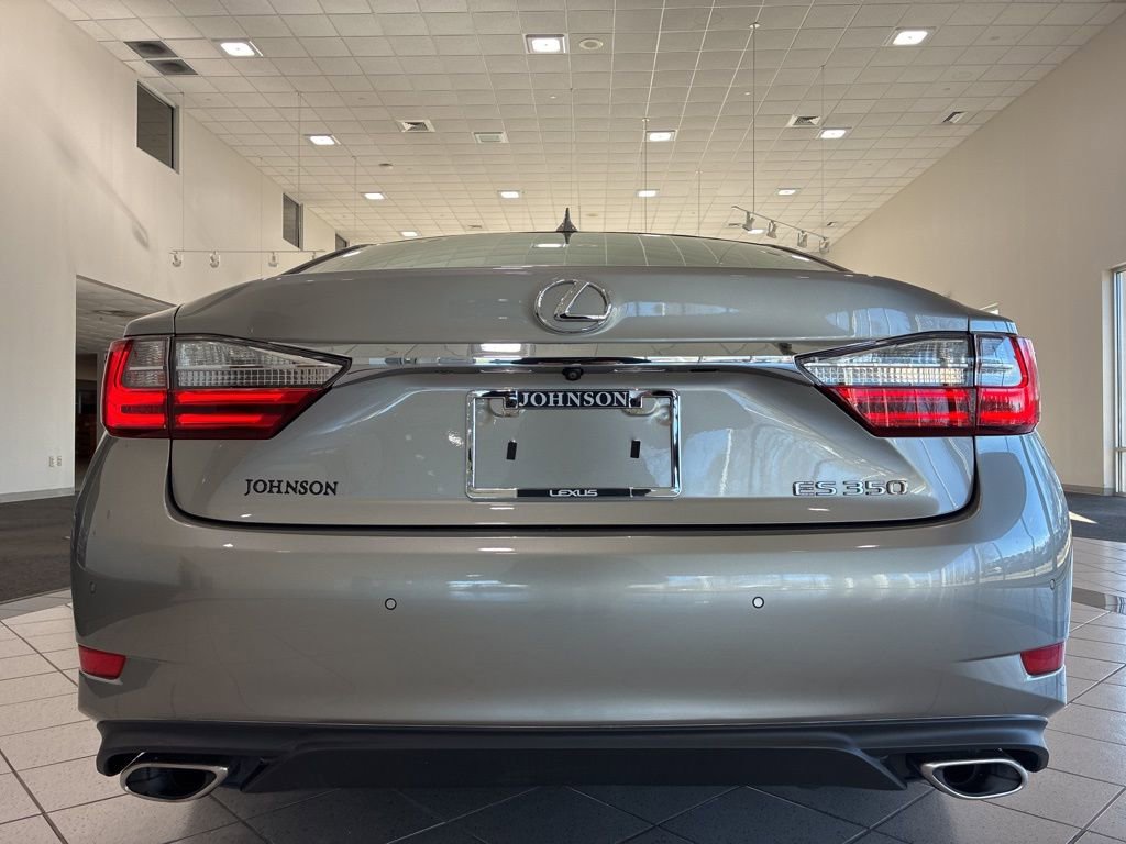 Used 2016 Lexus ES 350 350 LUXURY/SAFETY+/SMART CRUIS w/ Luxury Package w/Wood Trim image 8