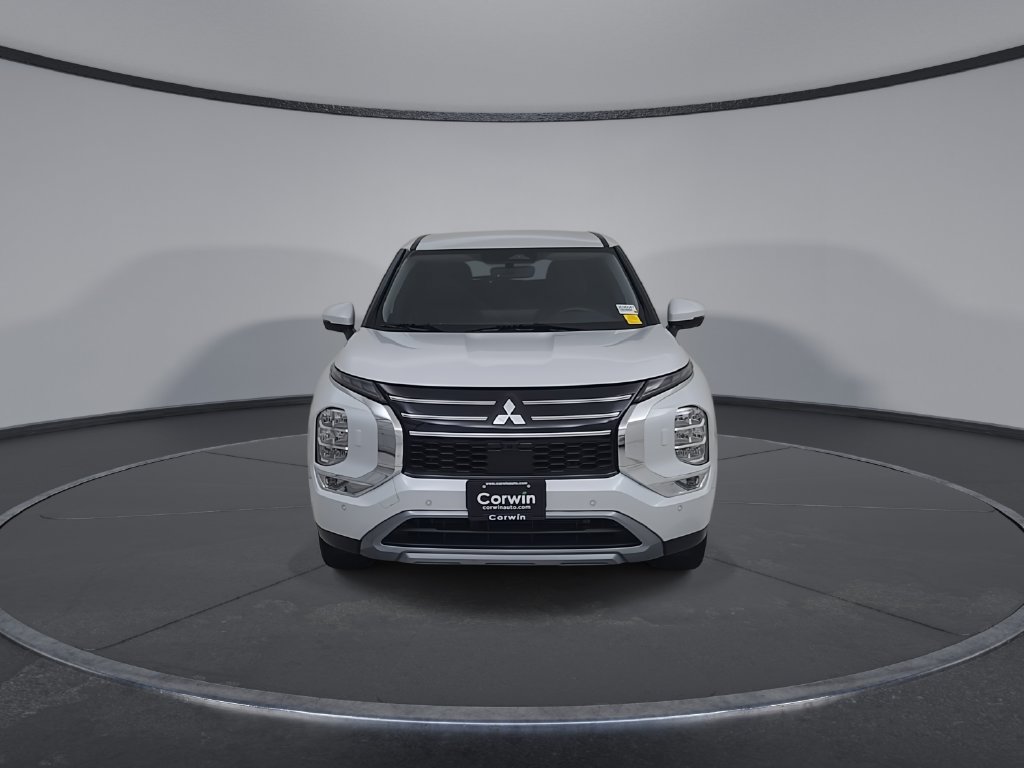 Used 2025 Mitsubishi Outlander SE AWD/4WD image 5