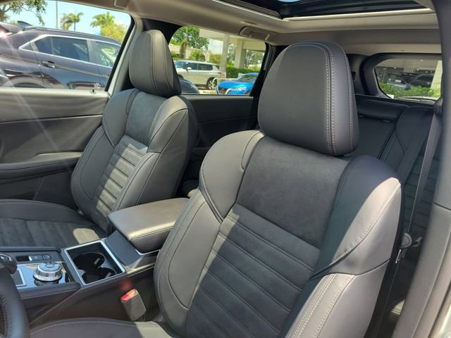 New 2025 Mitsubishi Outlander SE image 22