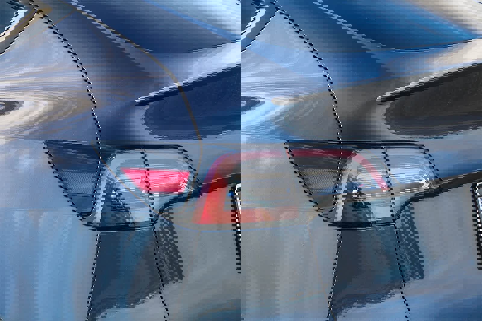 Used 2022 Tesla Model Y Performance image 10