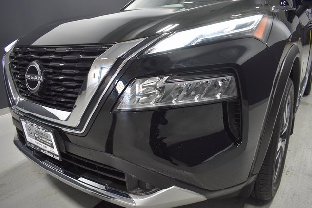 Certified 2023 Nissan Rogue Platinum w/ Platinum Premium Package image 11