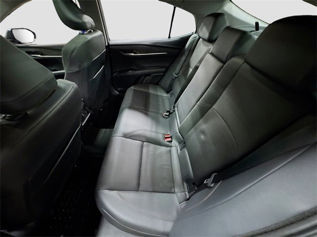 Used 2025 Toyota Camry XLE image 27