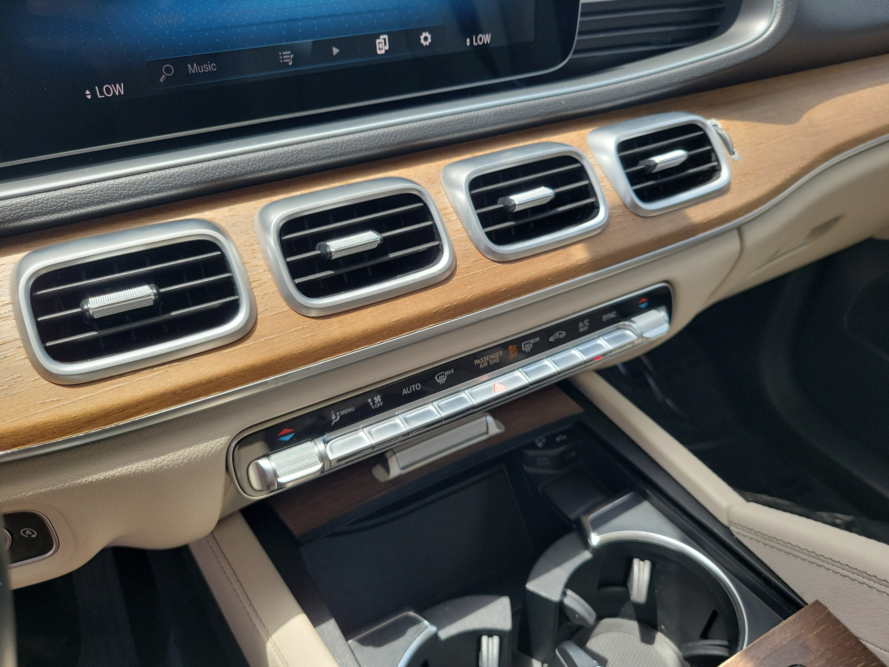Certified 2022 Mercedes-Benz GLE 350 4MATIC image 18