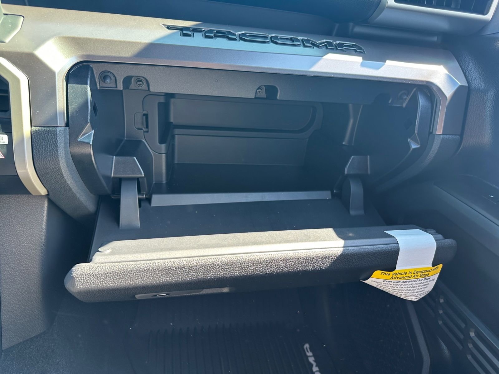 Certified 2025 Toyota Tacoma TRD Off-Road image 24