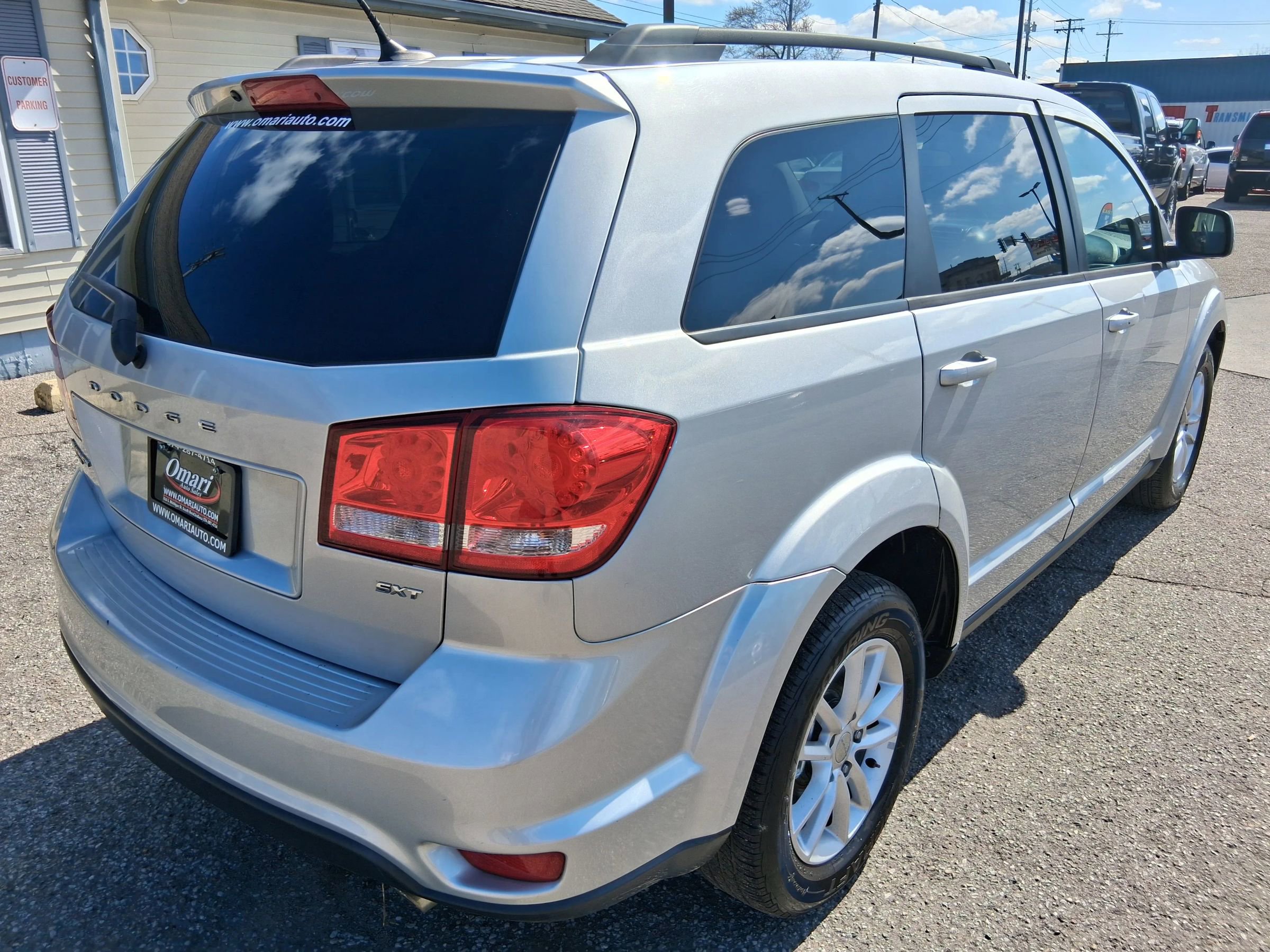 Used 2014 Dodge Journey SXT w/ Flexible Seating Group image 7
