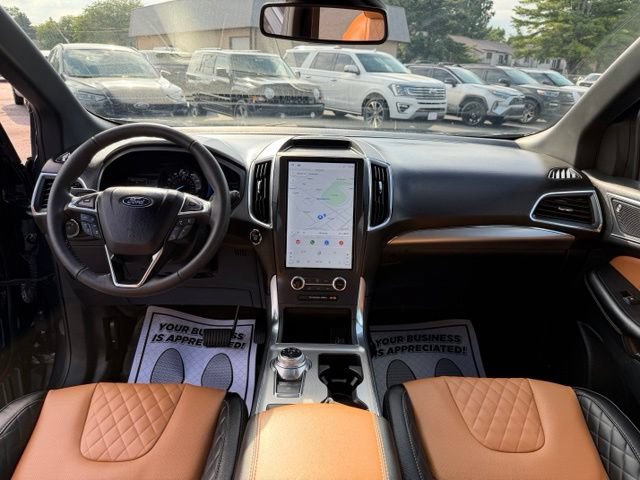 Used 2023 Ford Edge Titanium w/ Equipment Group 301A AWD/4WD image 2
