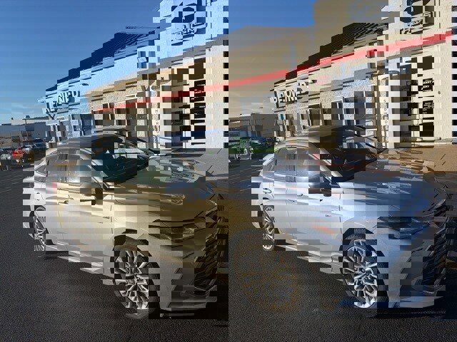 Certified 2020 Toyota Avalon Limited image 1