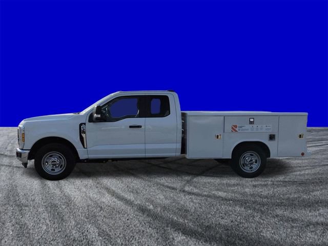 New 2025 Ford F350 XL w/ XL Chrome Package image 7