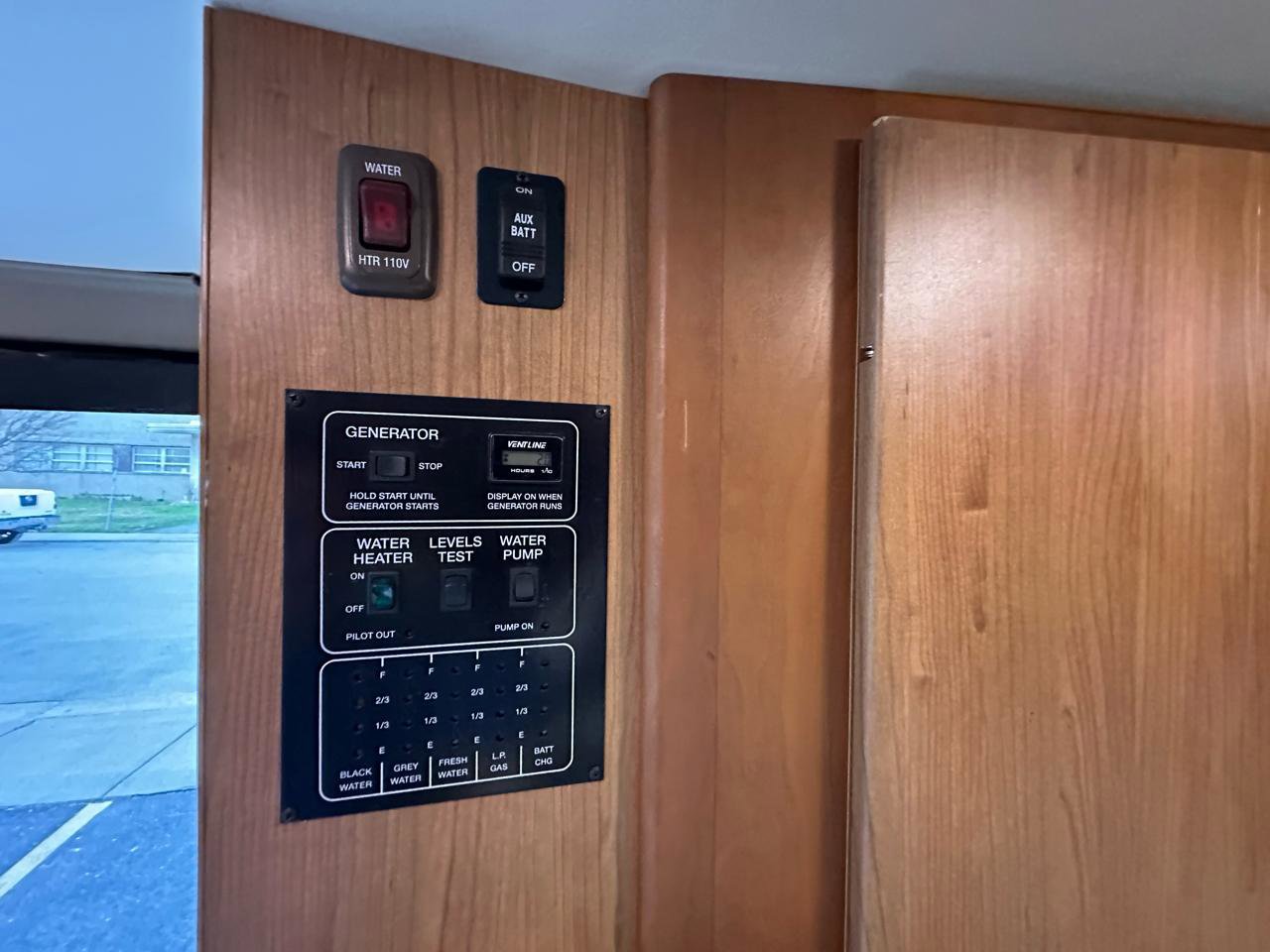 Used 2014 Mercedes-Benz Sprinter 3500 image 46