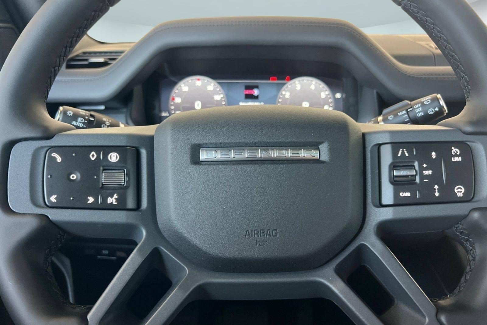New 2026 Land Rover Defender 130 X-Dynamic SE AWD/4WD image 8
