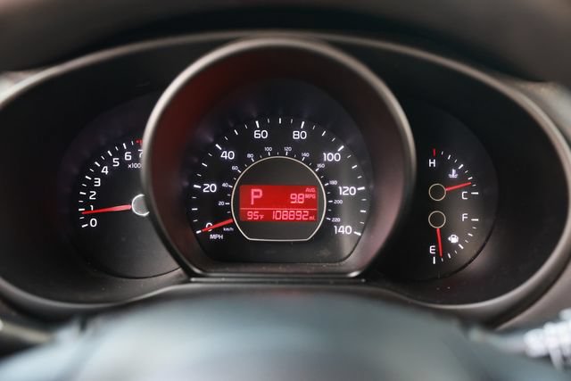 Used 2016 Kia Soul + FWD image 32