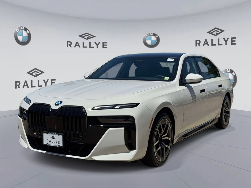 Certified 2025 BMW i7 eDrive50 w/ M Sport Package RWD image 3