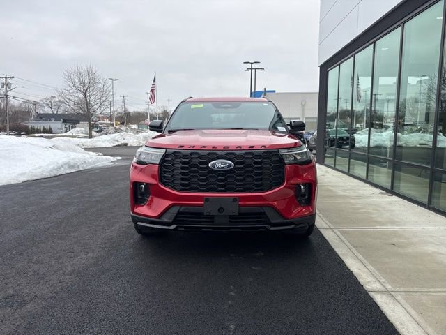 Used 2025 Ford Explorer ST-Line w/ Premium Package image 7