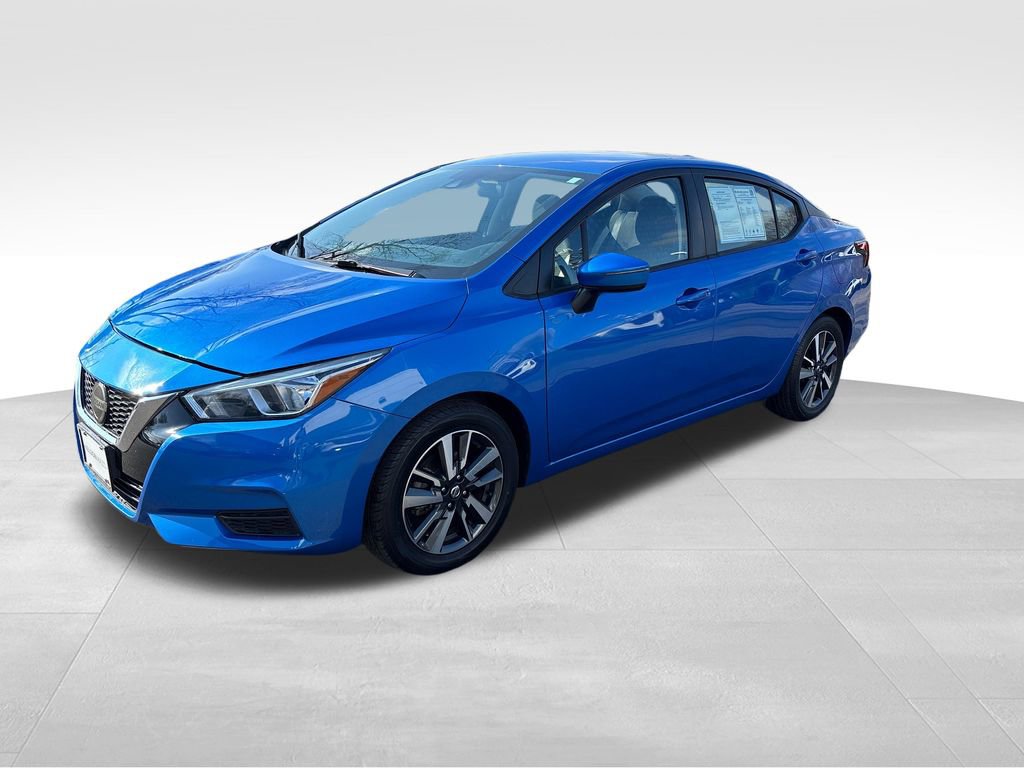 Used 2021 Nissan Versa SV image 2