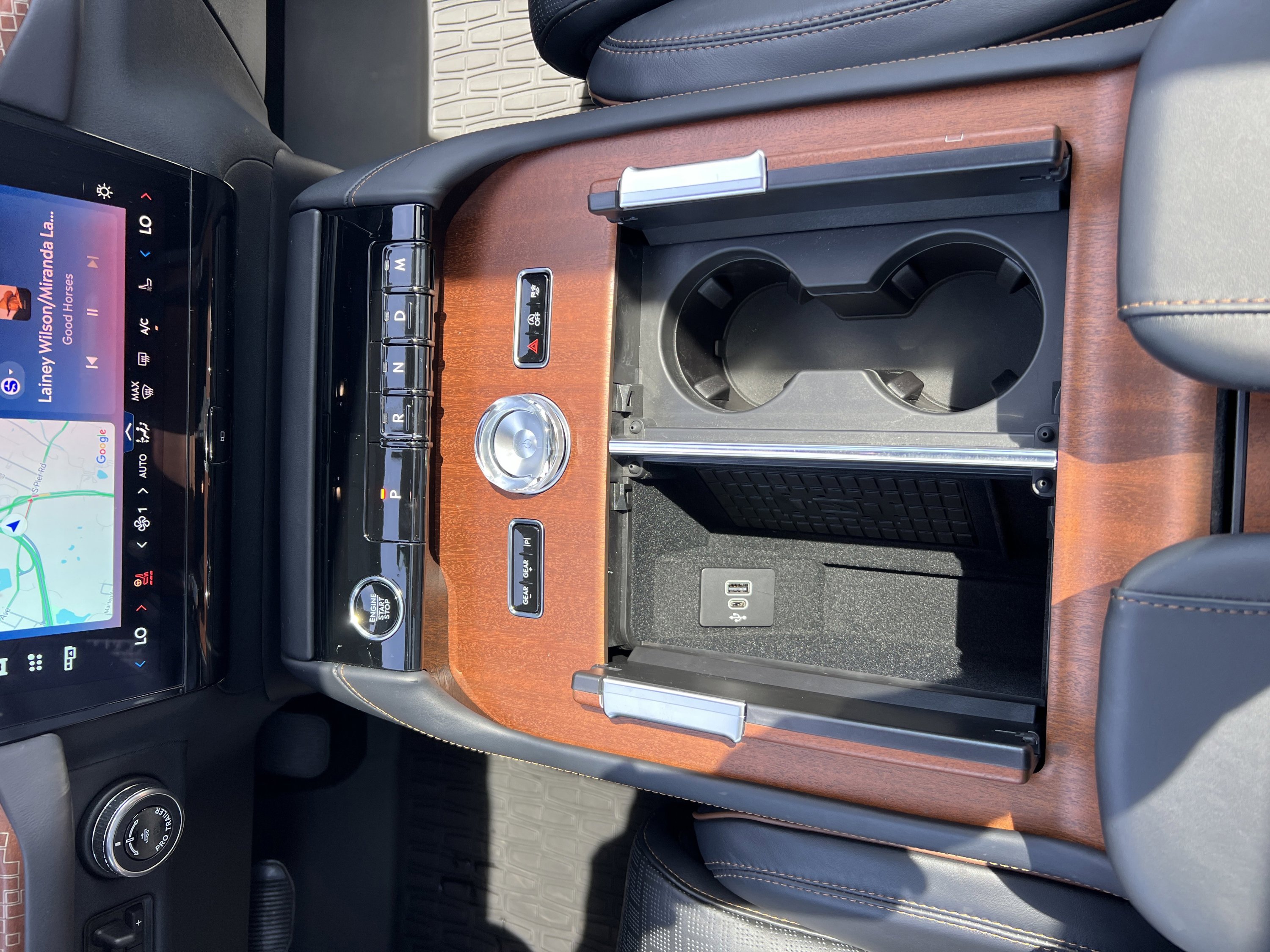 Used 2025 Lincoln Navigator Black Label image 15