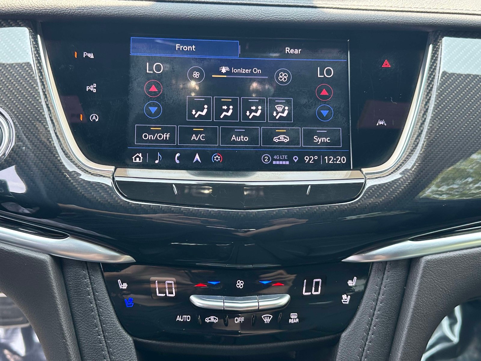 Certified 2024 Cadillac XT6 Sport w/ Technology Package AWD/4WD image 10
