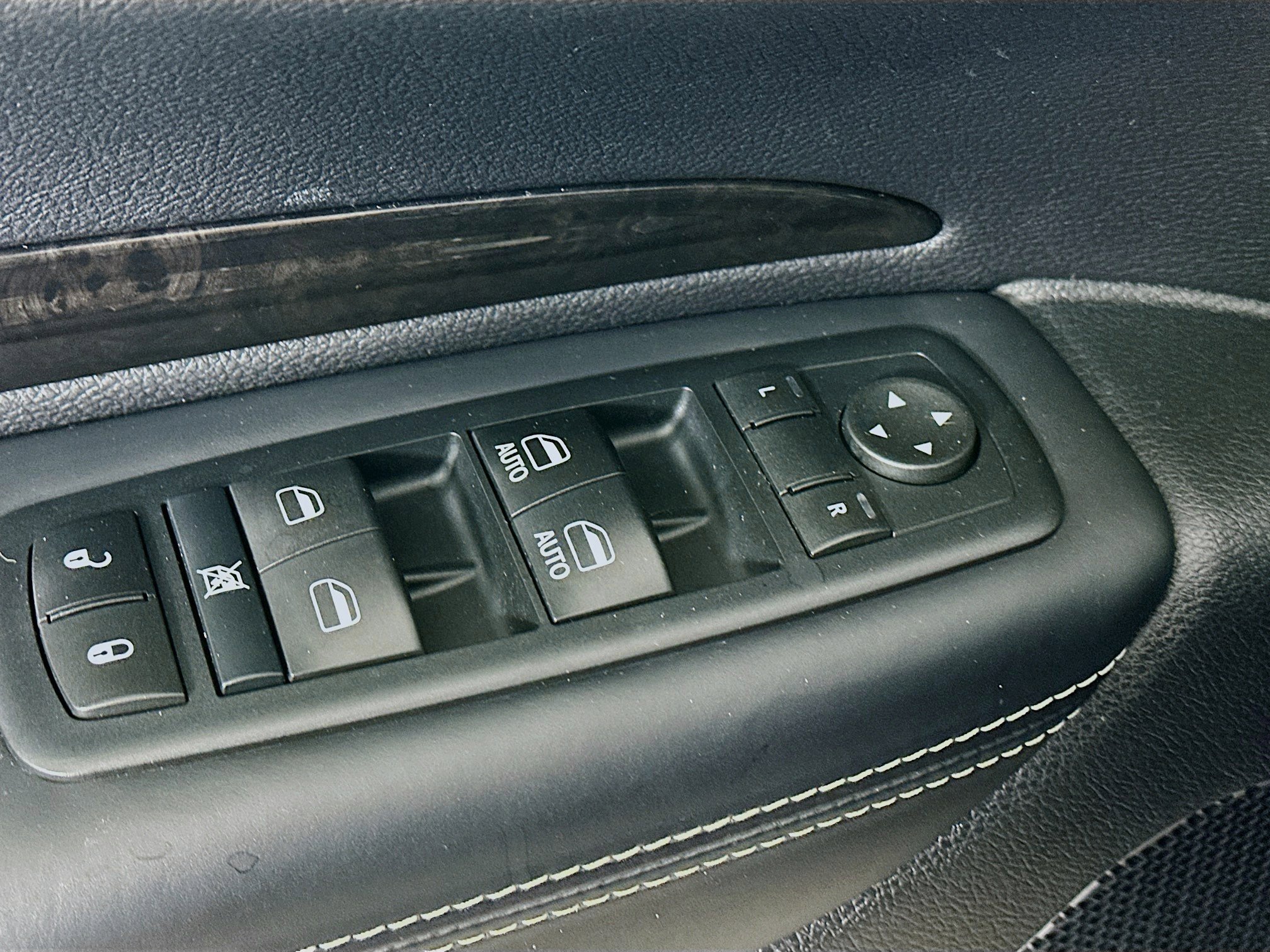 Used 2017 Dodge Durango Citadel image 23