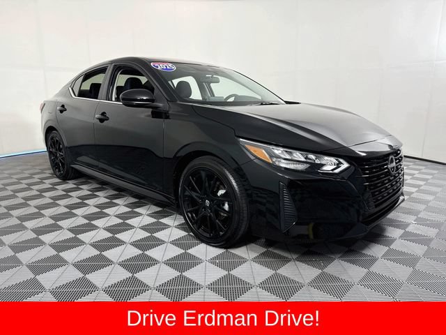 Used 2025 Nissan Sentra SR w/ Midnight Edition