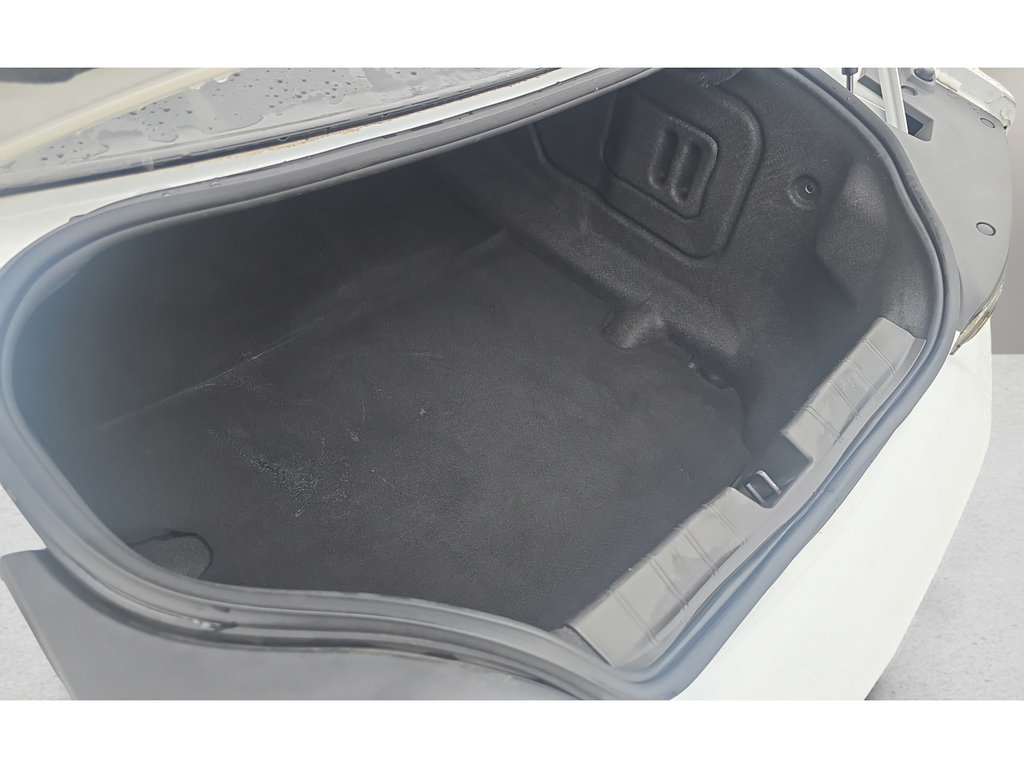 Used 2023 Chevrolet Camaro SS RWD image 9