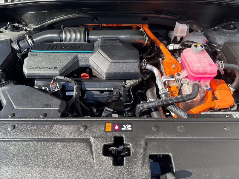 Used 2023 Hyundai Santa Fe Limited AWD/4WD image 38