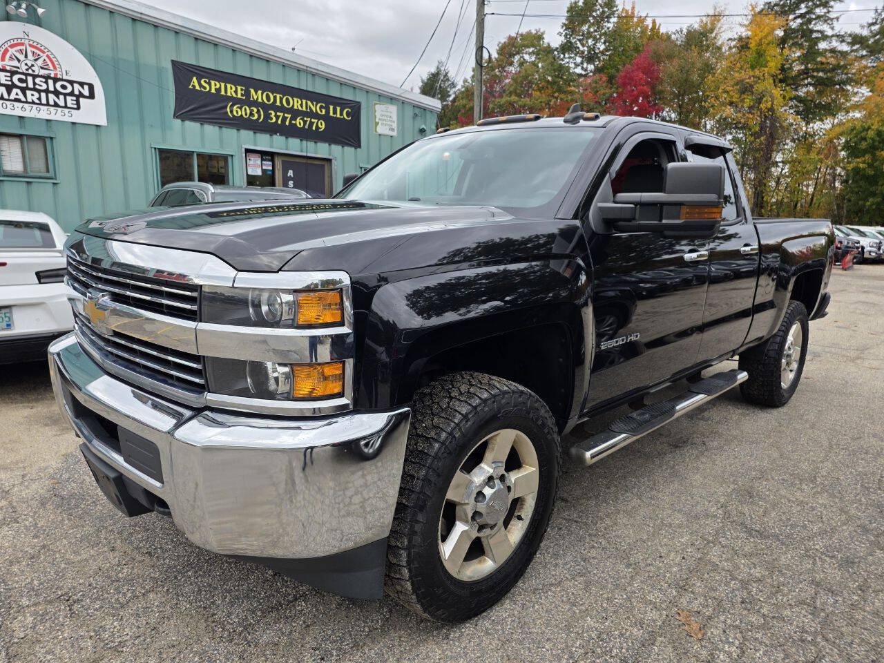 Used 2018 Chevrolet Silverado 2500 W/T w/ Snow Plow Prep Package AWD/4WD image 3