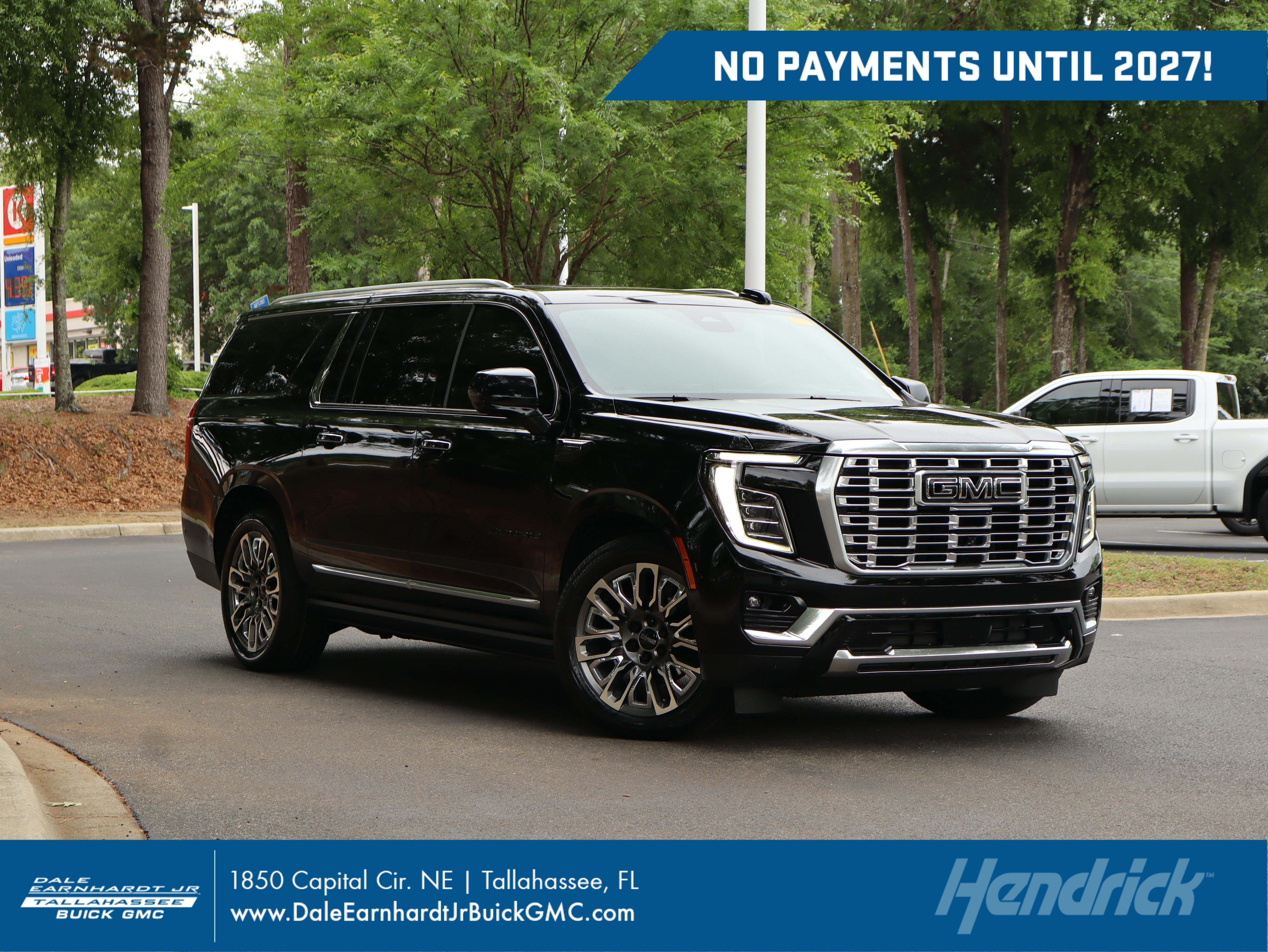 Used 2025 GMC Yukon XL Denali w/ Denali Reserve Package AWD/4WD image 1
