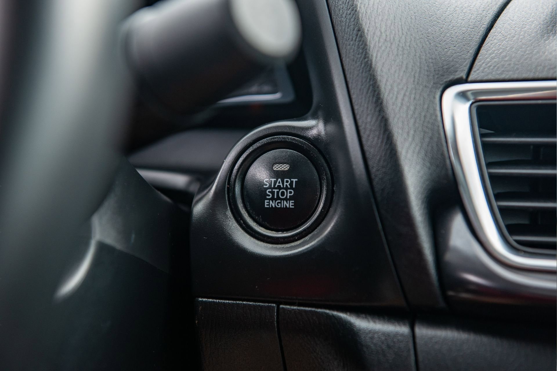 Used 2018 MAZDA MAZDA3 Grand Touring image 26