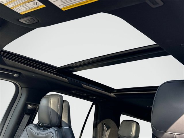 Used 2024 Lincoln Navigator L Reserve image 15