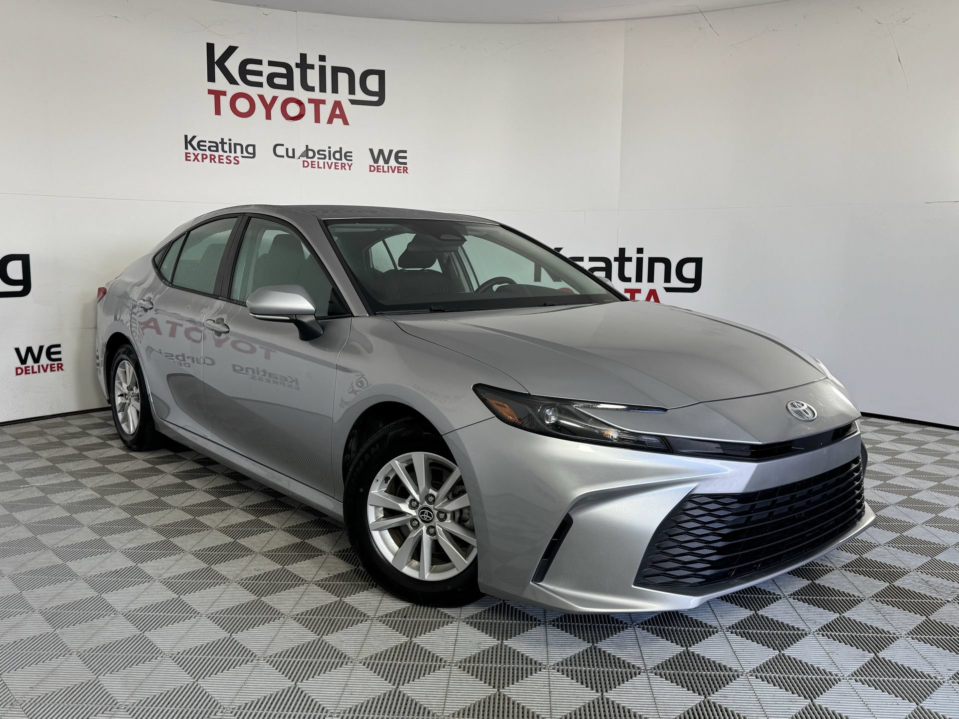 Certified 2025 Toyota Camry LE FWD image 3