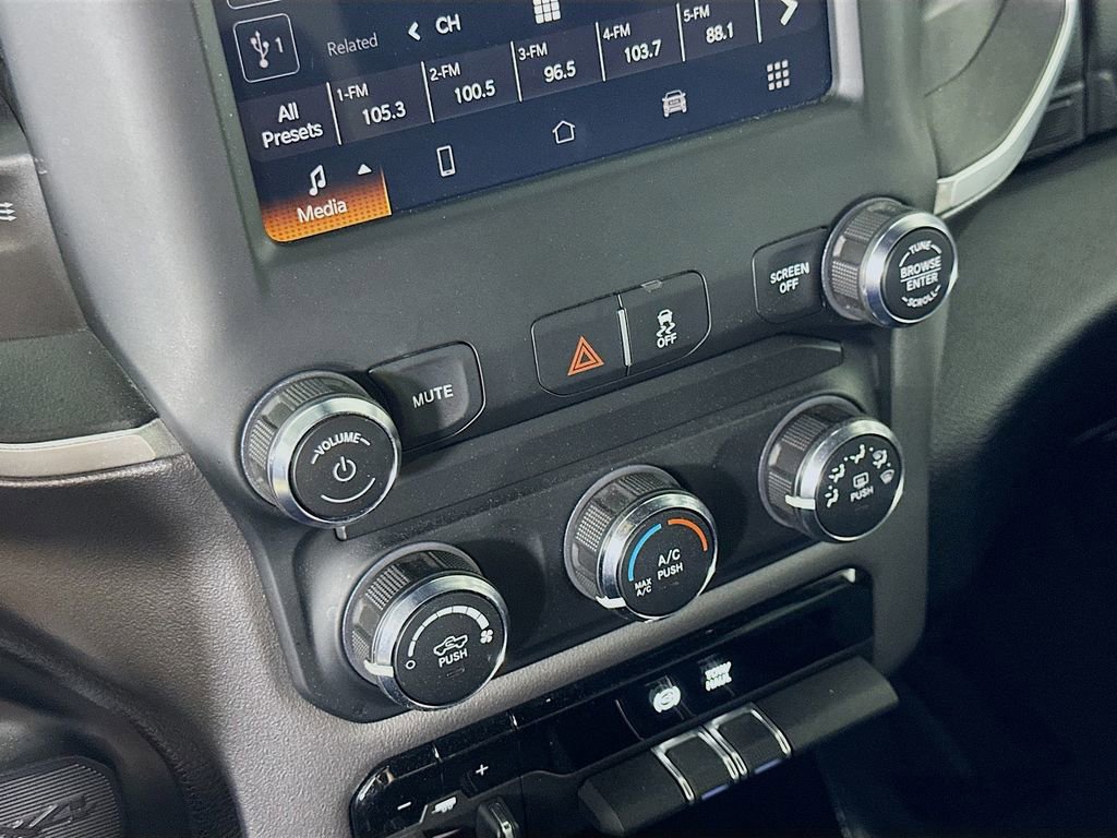 Used 2024 RAM 3500 Big Horn image 25