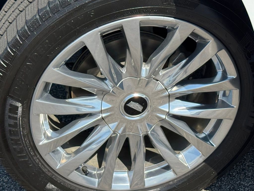 Used 2021 Cadillac Escalade Premium Luxury AWD/4WD image 13