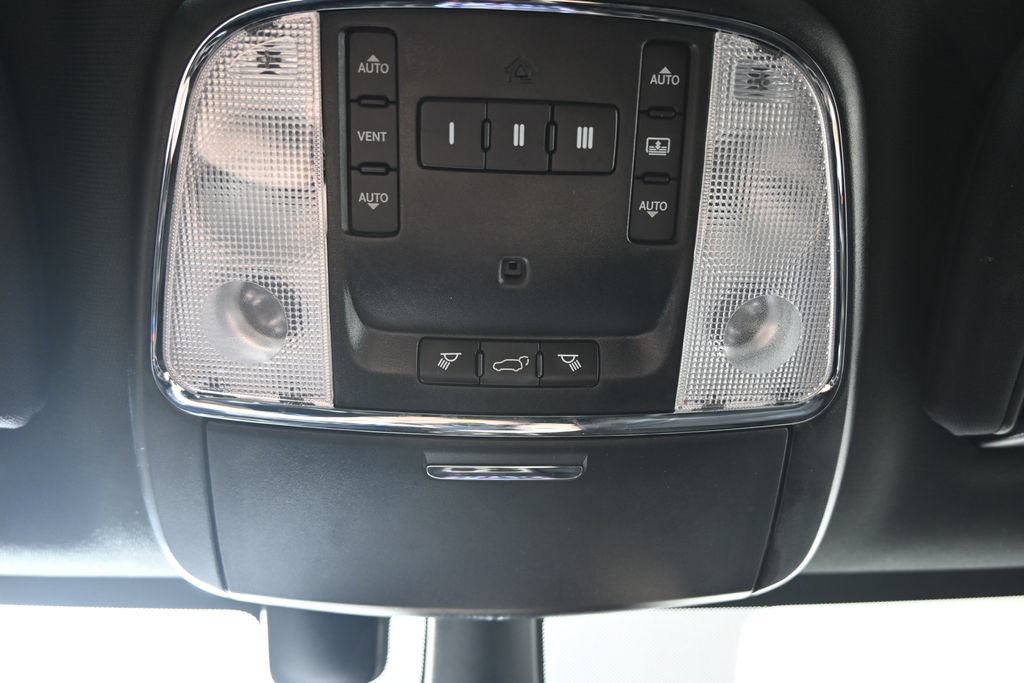 Used 2018 Jeep Grand Cherokee High Altitude AWD/4WD image 35