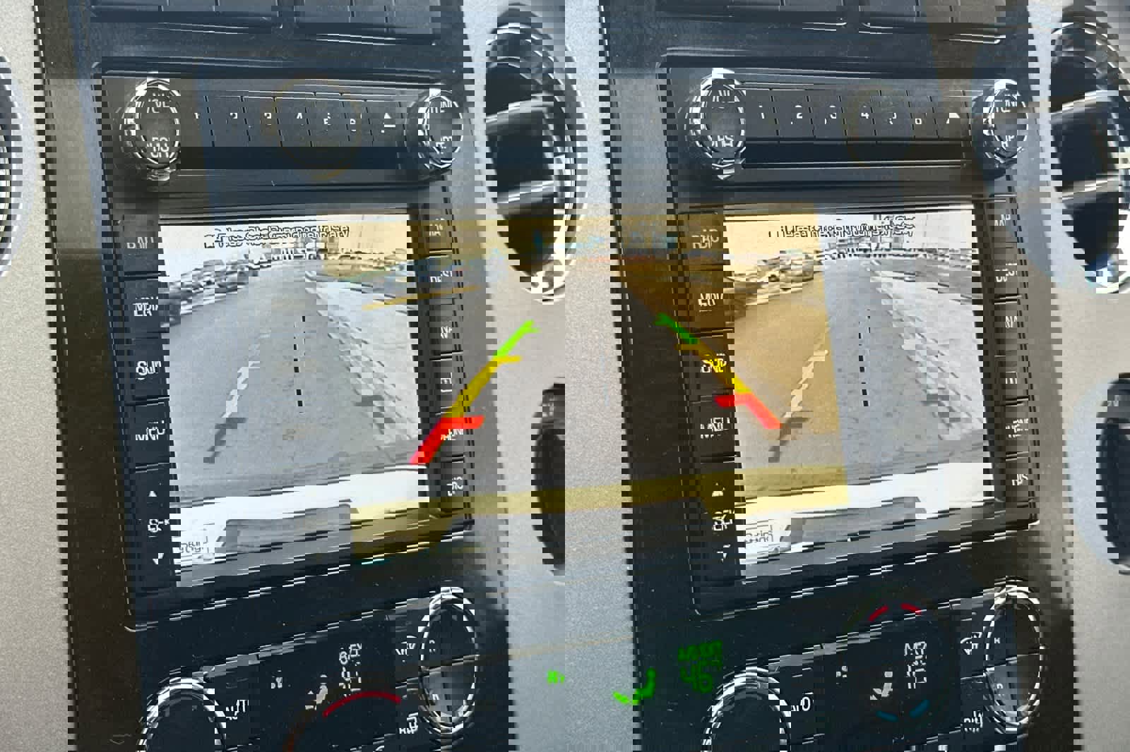 Used 2013 Ford Expedition Limited image 20