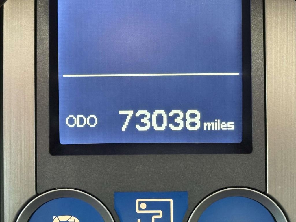 Used 2018 Lexus GX 460 Premium w/ Premium Package image 29