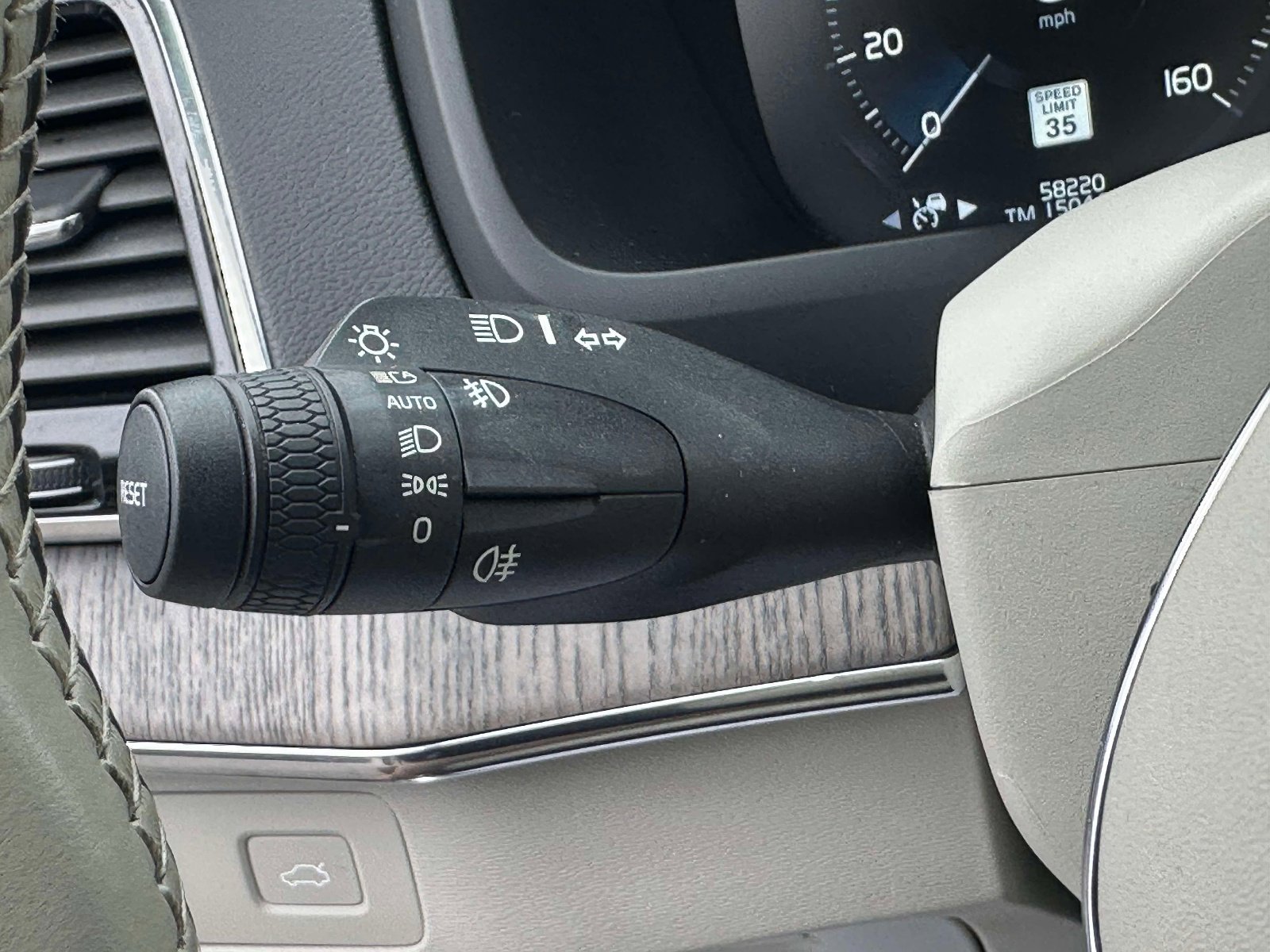 Used 2021 Volvo XC90 T6 Inscription w/ Climate Package image 19