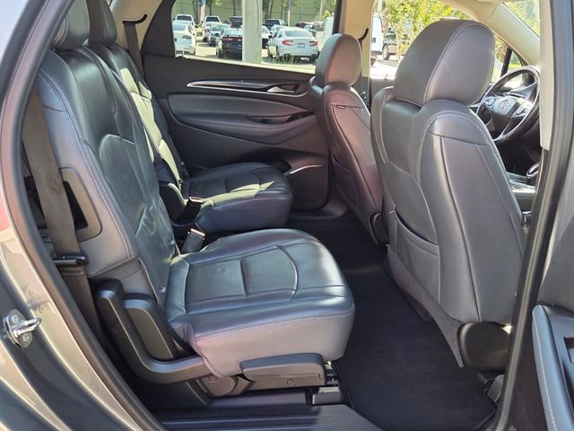 Used 2018 Buick Enclave Essence FWD image 17