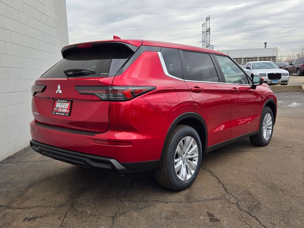 New 2026 Mitsubishi Outlander ES AWD/4WD image 9