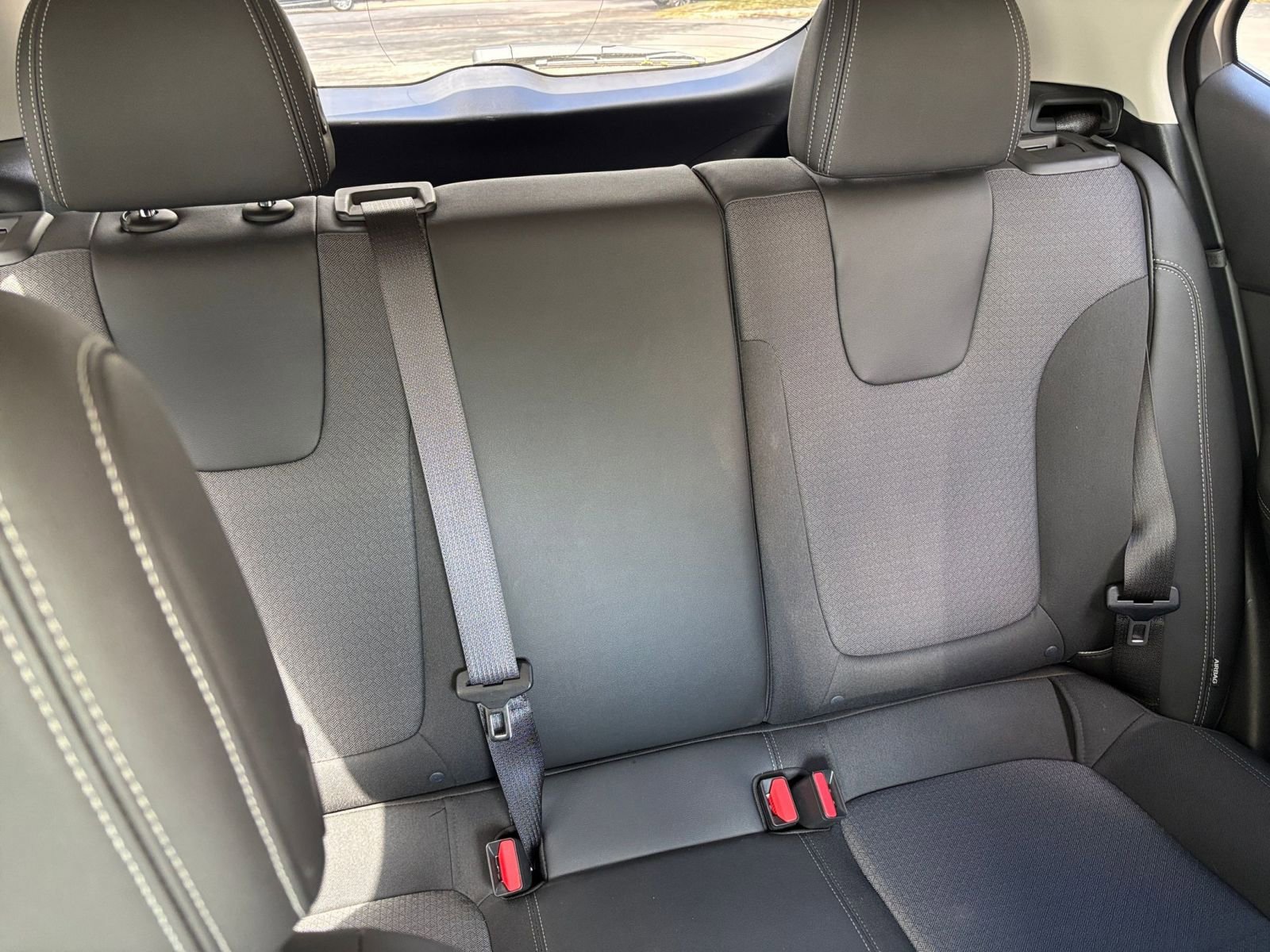 Used 2025 Buick Encore GX Preferred image 34