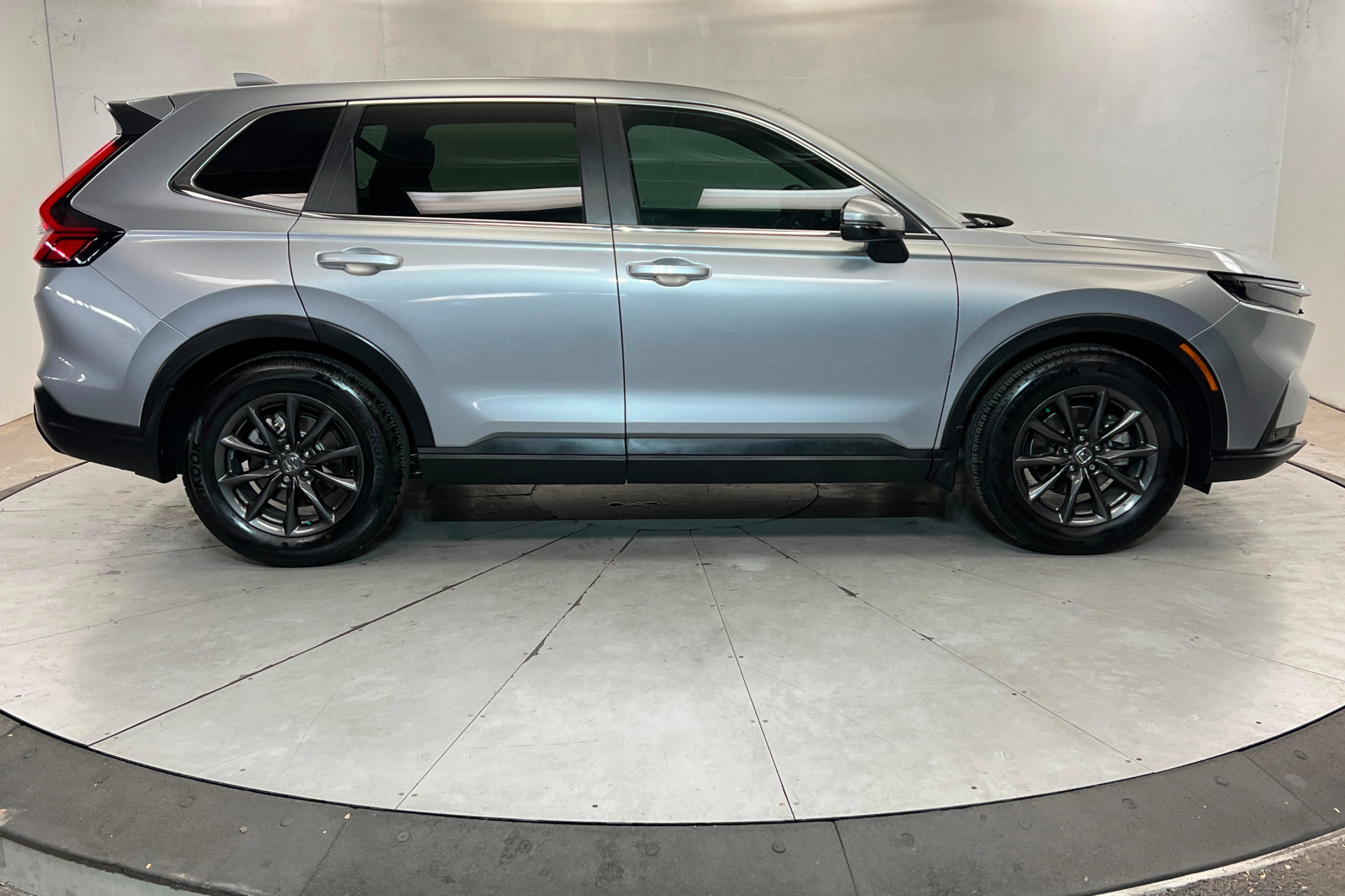 Used 2026 Honda CR-V EX-L image 7