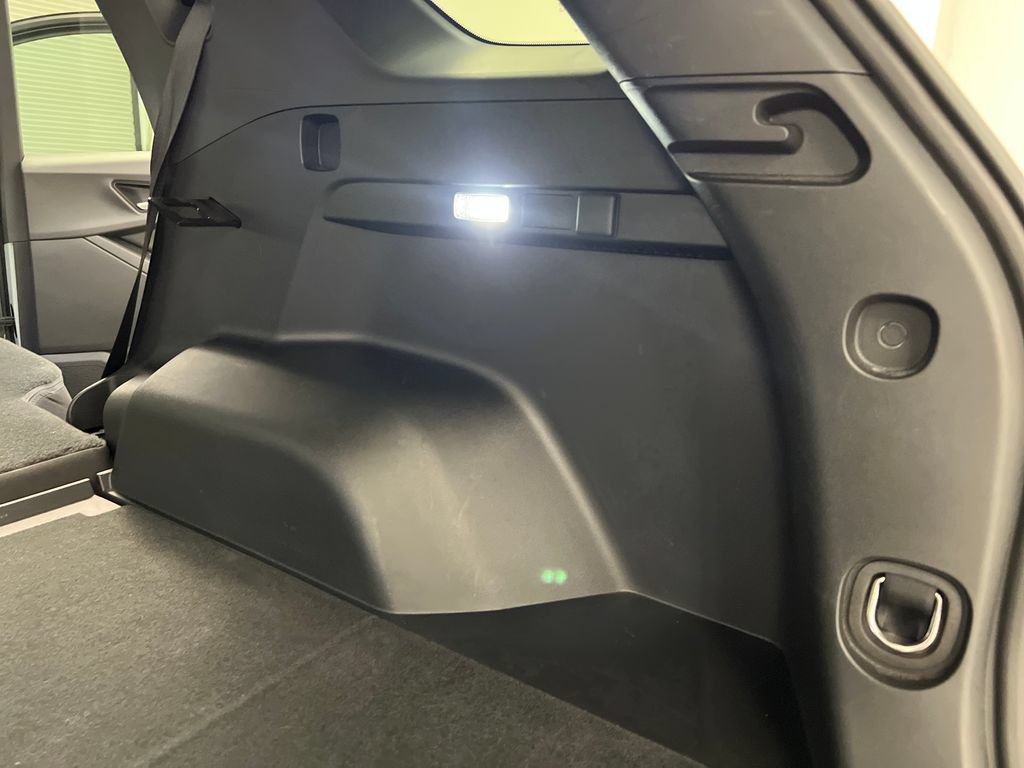 Used 2026 Chevrolet Equinox LT AWD/4WD image 37