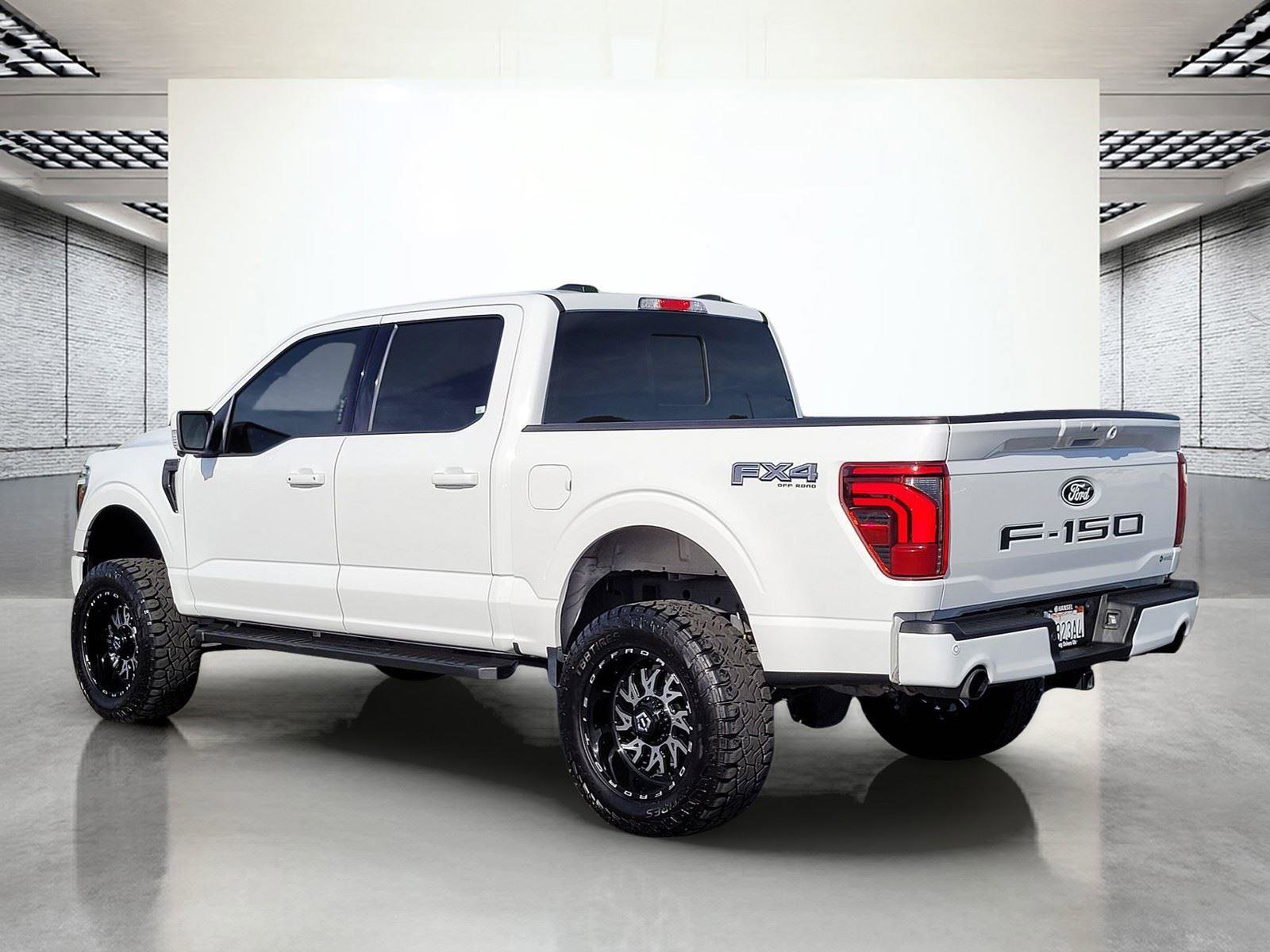 Used 2024 Ford F150 Lariat w/ FX4 Off-Road Package image 9