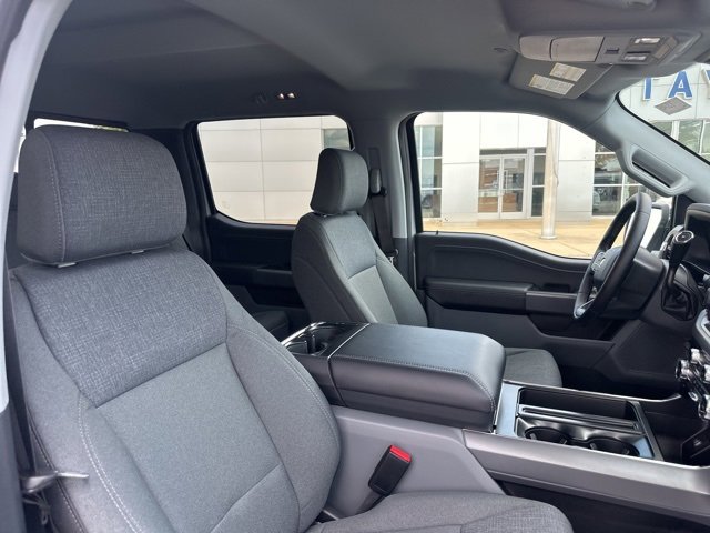 New 2025 Ford F150 XLT image 10