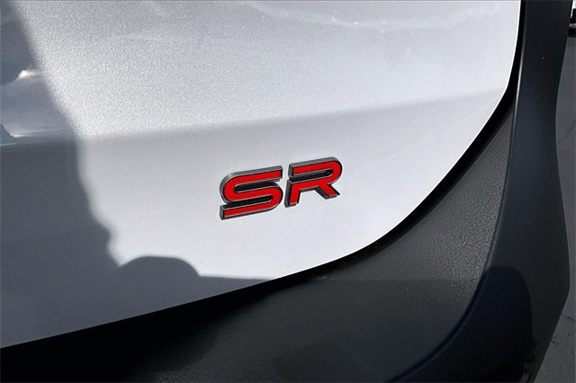 New 2026 Nissan Kicks SR image 9