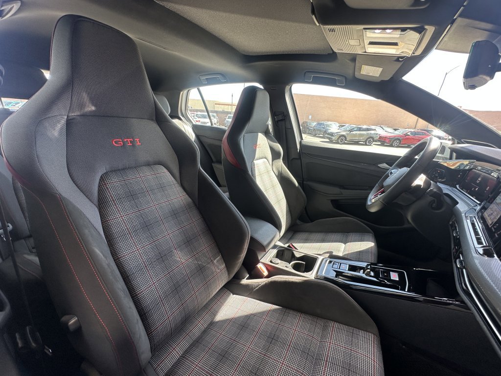 Used 2024 Volkswagen GTI SE image 44