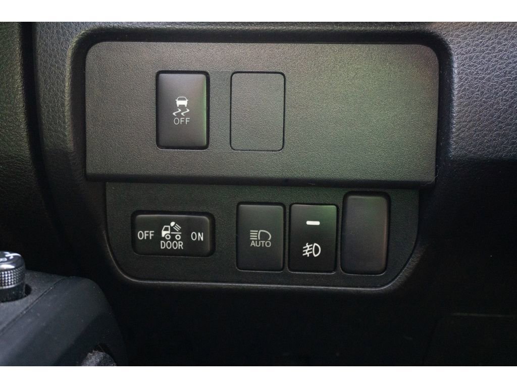 Used 2022 Toyota Tacoma SR w/ SR Convenience Package image 25